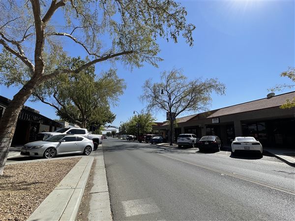 City of Coalinga - Downtown (10/17/2022 - Credits: Public Doman (https://www.flickr.com/photos/sarahvain/))