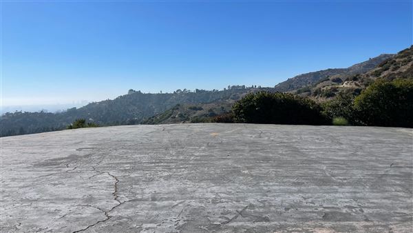 Griffith Park - Vista Del Valle Helipad (10/18/2023 - Credits: Leo Fialho)