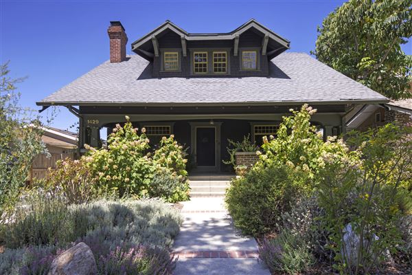 Meticulously Restored 1911 Craftsman (2/26/2026 7:13:32 PM - Credits: Charmaine David)