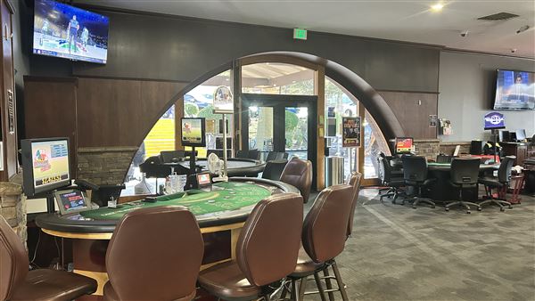 CJ's Sports Grill & Turf Club at Econo Lodge & Lake Elsinore Casino (3/29/2026 - Credits: Brandy Davis)