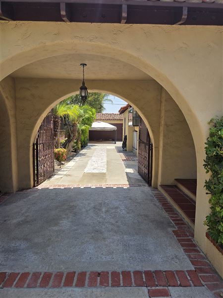 Hillside of Burbank (5/22/2026 - Credits: submitted by: Joe Ryan)