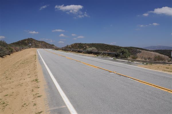 Lake Hughes Road - Castaic (3/13/2012 - Credits: Leo Fialho)
