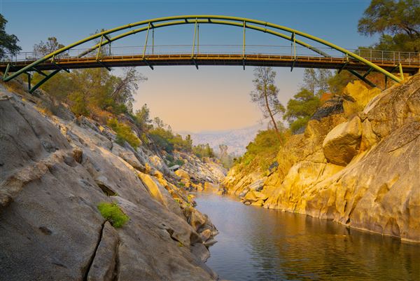 San Joaquin River Gorge Footbridge (8/9/2021 - Credits: By blmcalifornia - Foot bridge at sunset over the San Joaquin River Gorge, Public Domain, https://commons.wikimedia.org/w/index.php?curid=159435915)