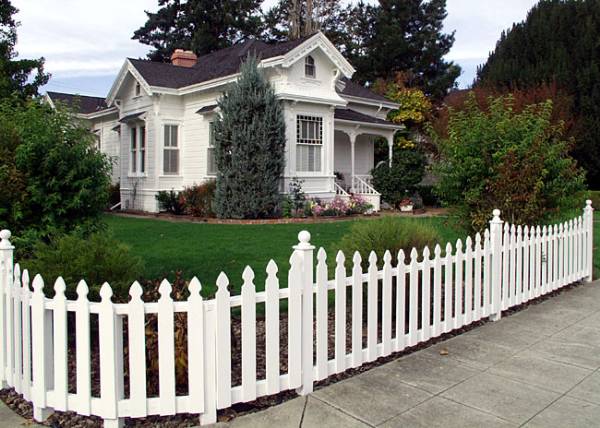 McDonald Avenue Neighborhood (12/31/2003)