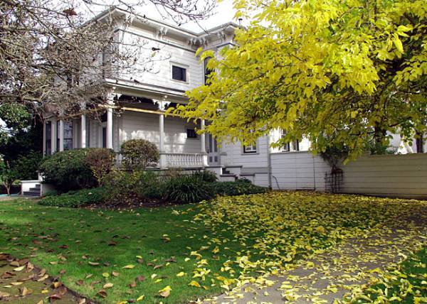McDonald Avenue Neighborhood (12/31/2003)